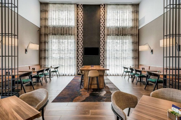 DoubleTree by Hilton Asheville Downtown image 12