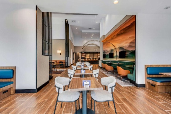 DoubleTree by Hilton Asheville Downtown image 13